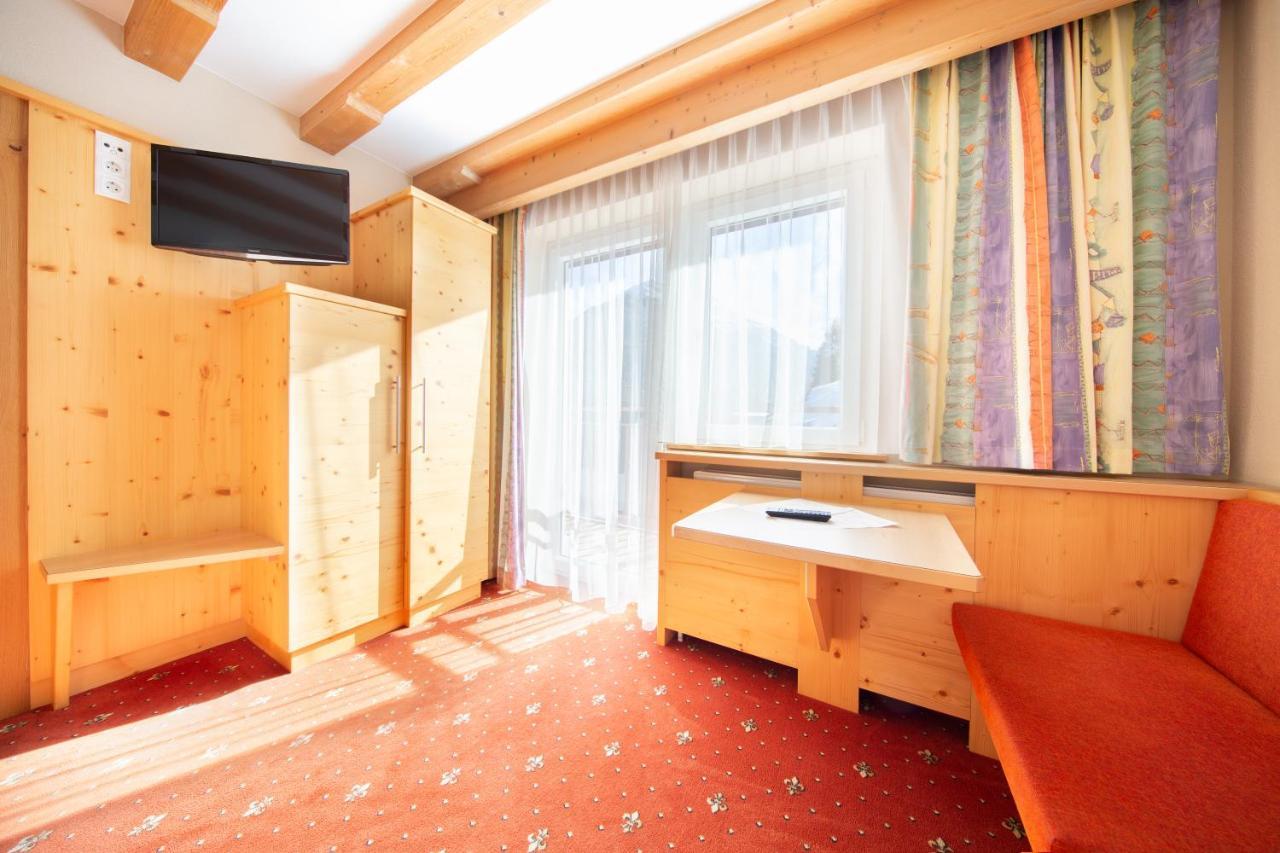 Haus Stefanie Hotell Sölden Exteriör bild