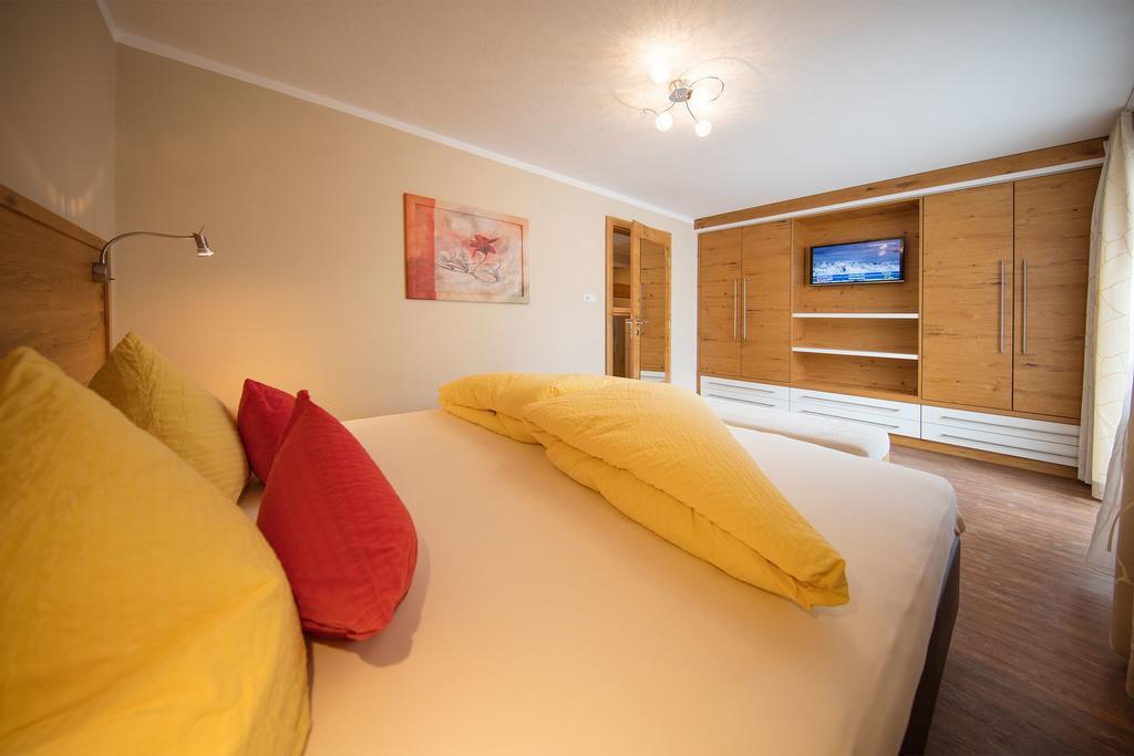 Haus Stefanie Hotell Sölden Exteriör bild
