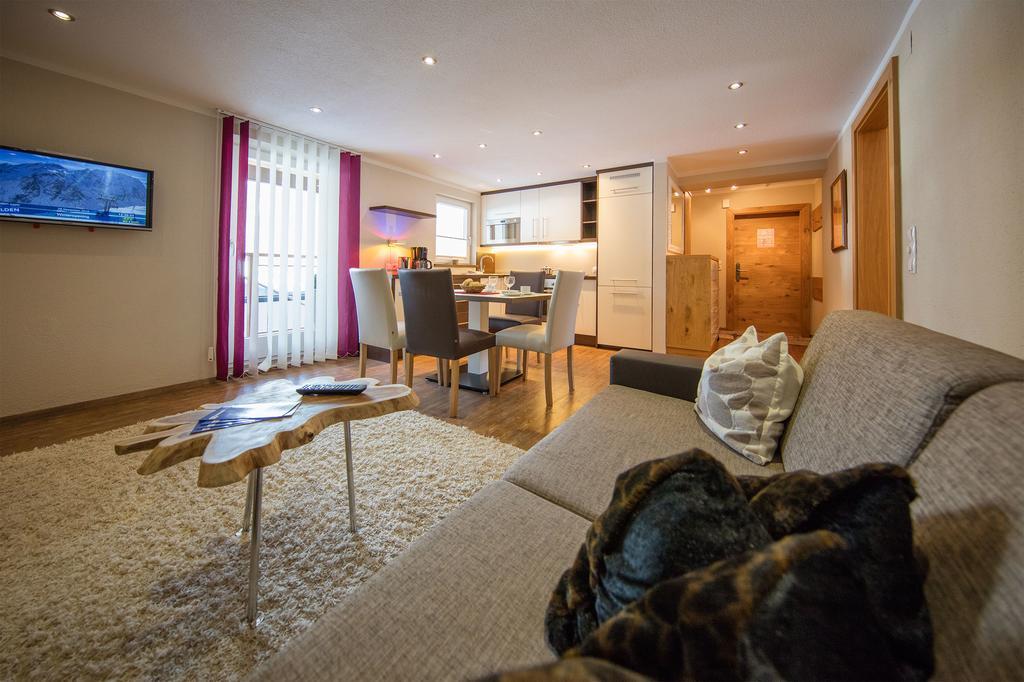 Haus Stefanie Hotell Sölden Exteriör bild